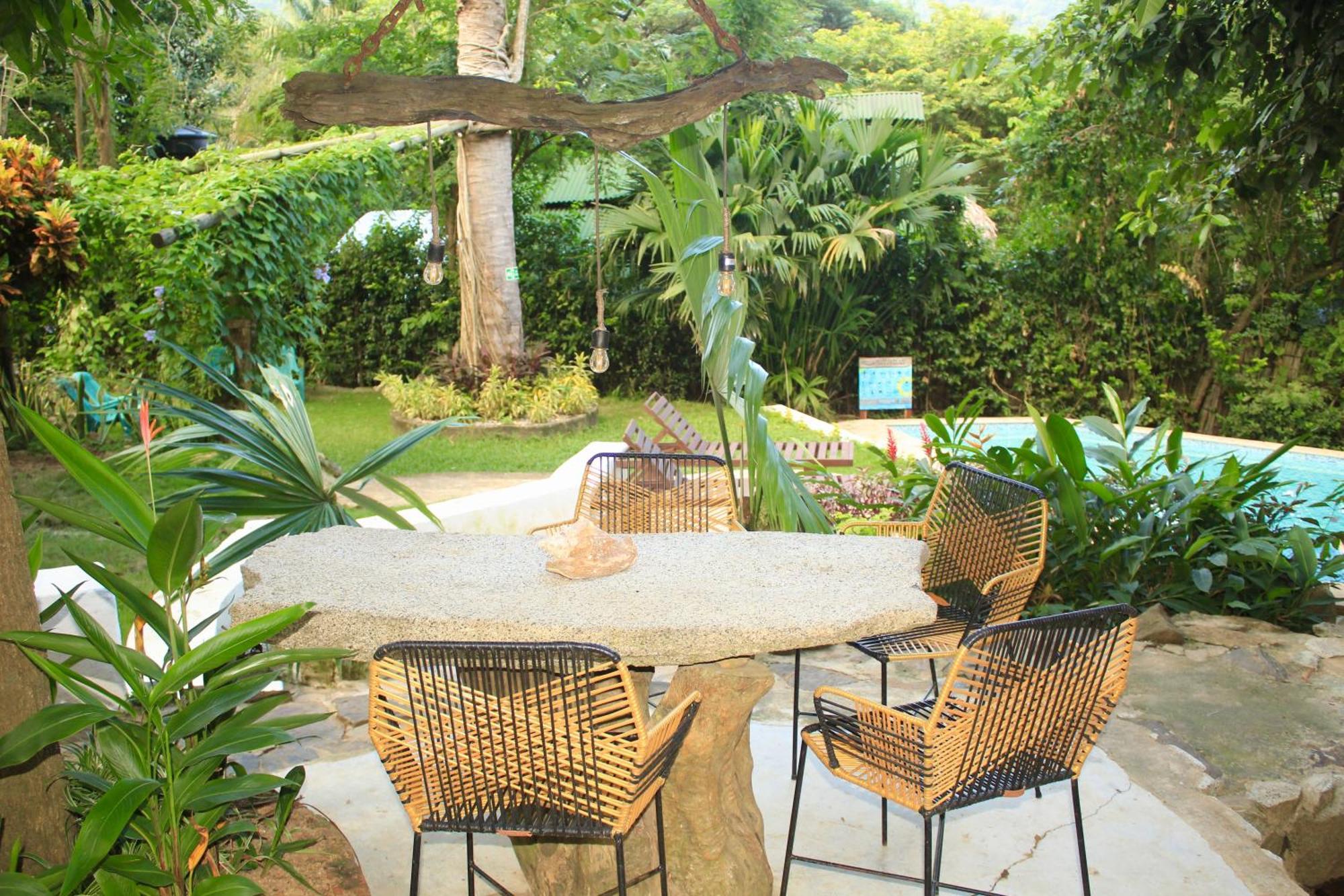 Hierba Buena Eco Lodge *